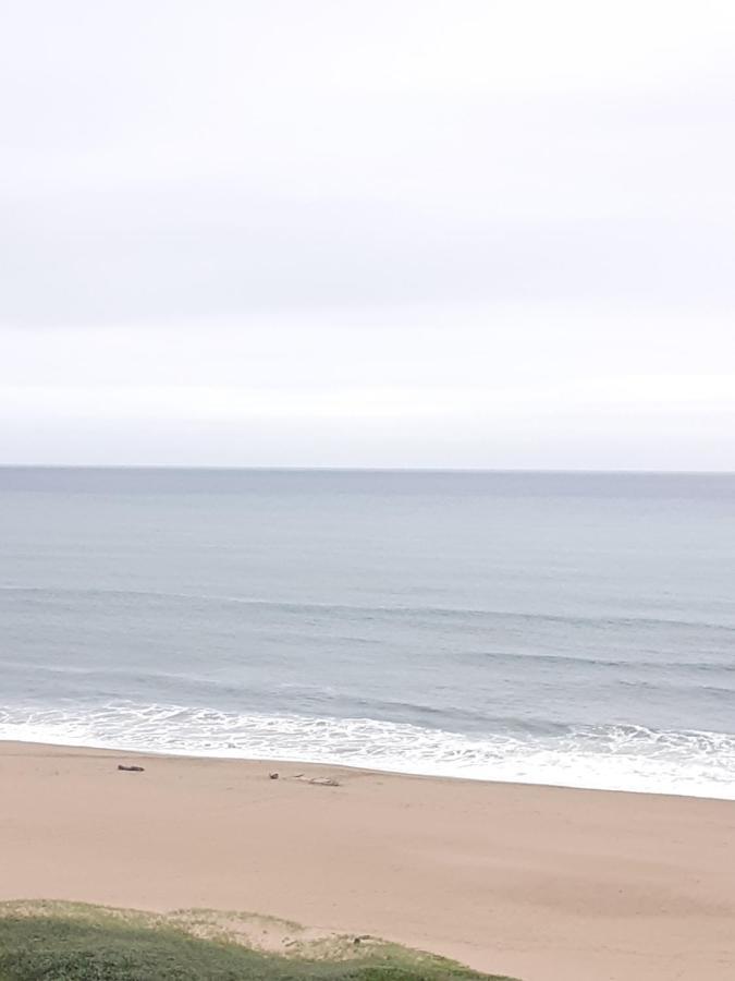 Breezy Seaview- On The Beach 아만짐토티 외부 사진